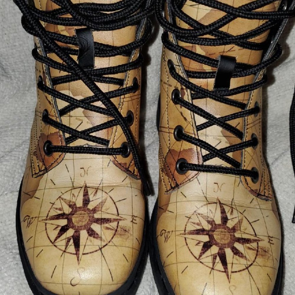 Custom Kicks Boot Sz 5 GROOVE BAGS   FUN Style